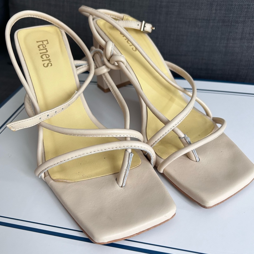 Feners Sandals in Beige